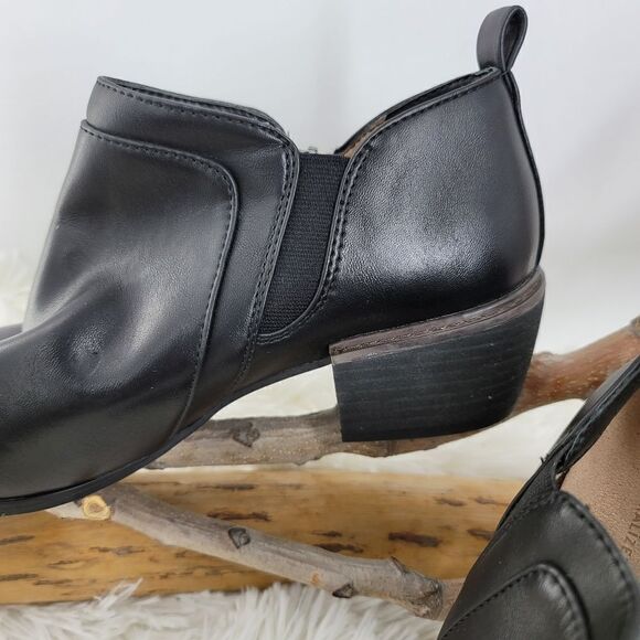 Naturalizer Soul faux leather short booties black - Picture 13 of 13